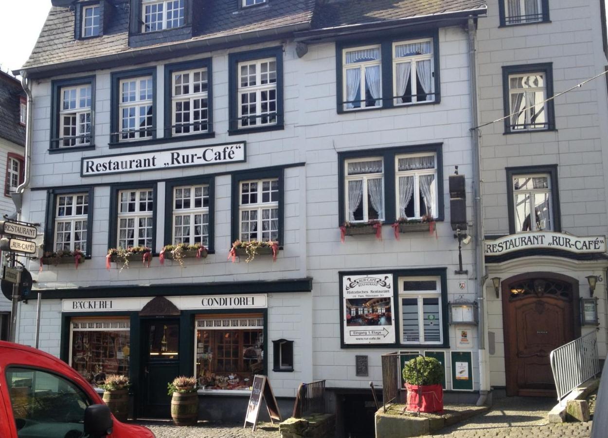 Am Markt * Monschau